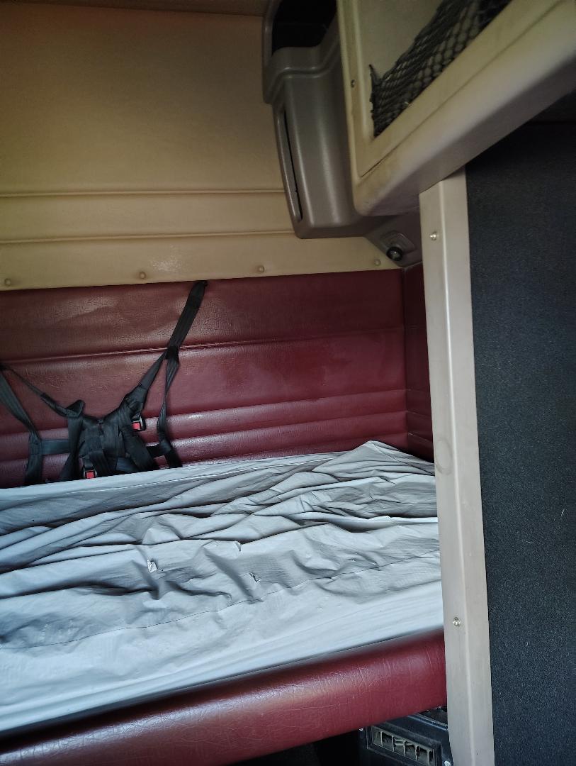 2008 PETERBILT 386 - Image 24